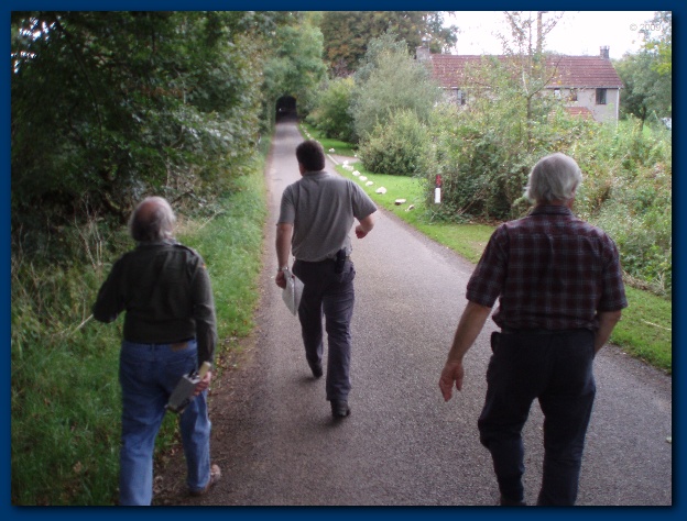 600x449 pixels (136K)